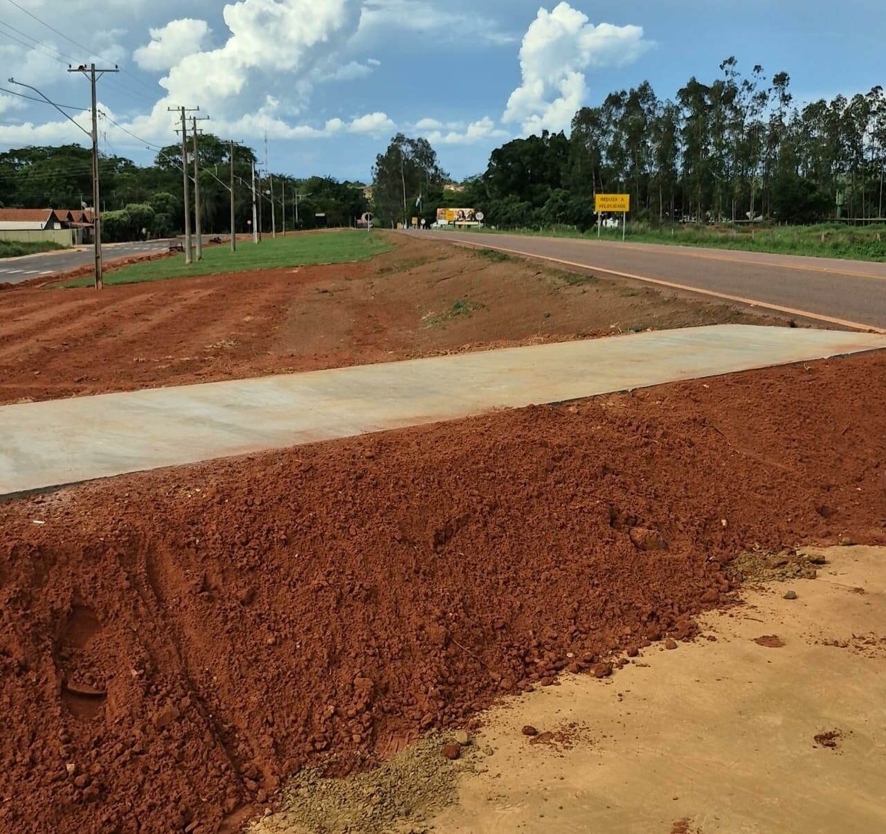 Imagem de compartilhamento para o artigo Nova praça com letreiro “Eu amo Pedro Gomes” transforma entrada da cidade da MS Todo dia